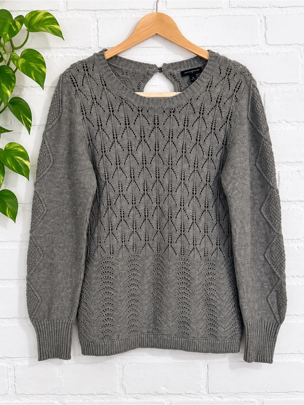 Banana Republic Gray Open Knit Cotton Sweater Back Button key hole Medium